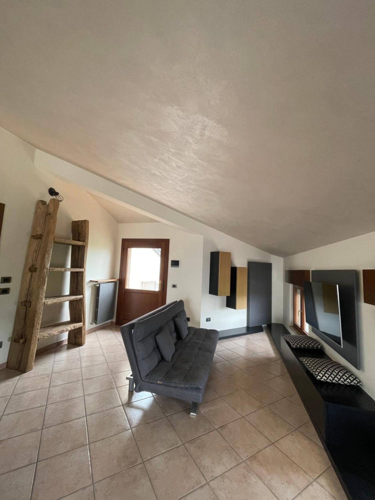 Casa Luigi - Appartamenti A Peschiera Del Garda Quarto foto